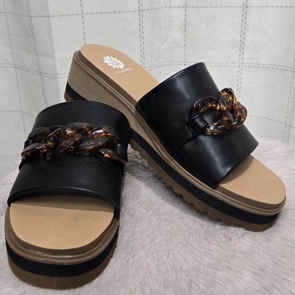 Alora Wedge Slide - Picture 2 of 4